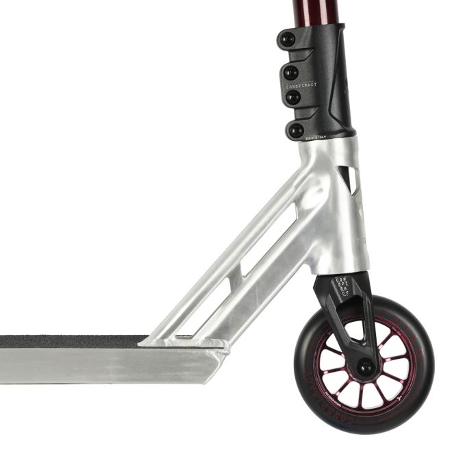 Triukinis paspirtukas Triad CB130 5.1 x 21 Hellion