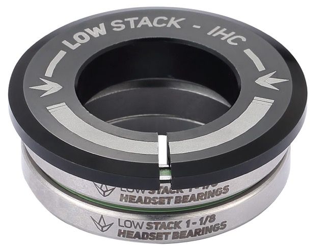Vairo kolonėlė Blunt Low Stack IHC Black