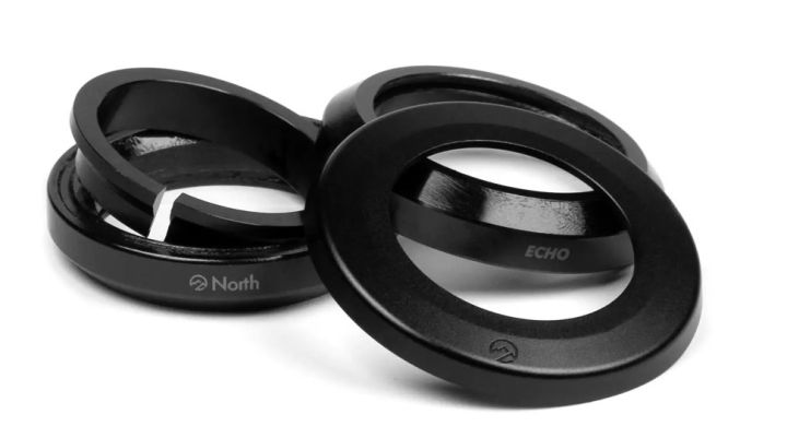 Vairo kolonėlė North Echo Matte Black