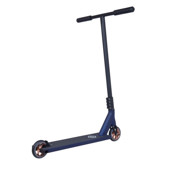 Triukinis paspirtukas Striker Gravis L Midnight Blue