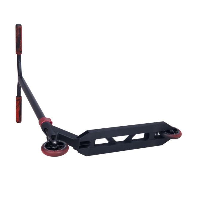 Triukinis paspirtukas Striker Lux Black Red